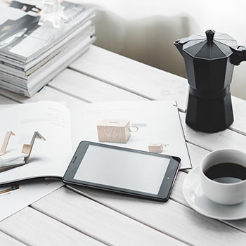 开云电竞赛事-独行侠绝杀湖人，抢七大战中东契奇带伤作战，独行侠东契奇打的什么位置