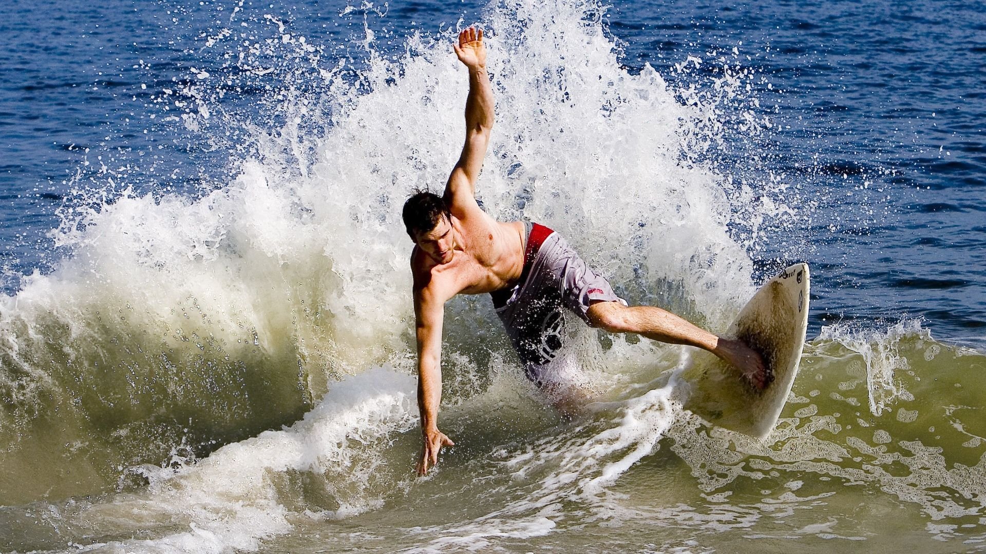 四川金强战术调整助力球队取胜，四川金强队员